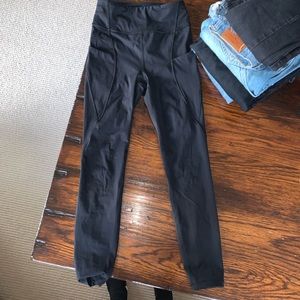 Lululemon leggings size 4